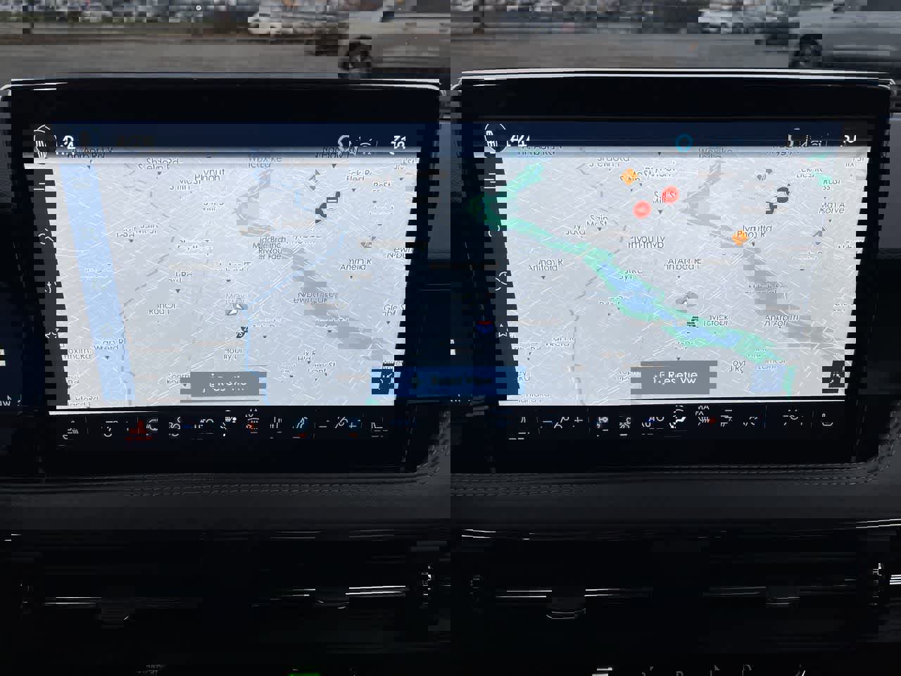 Used 2023 Lincoln Corsair Reserve w/ Equipment Group 201A image 21