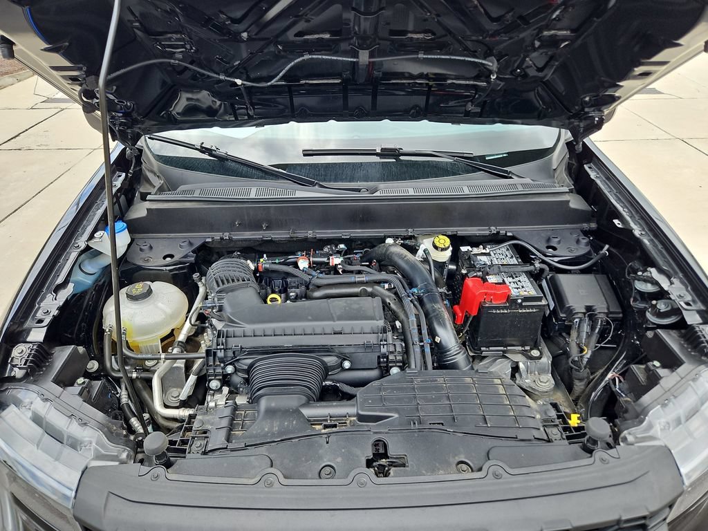 Used 2025 Ford Maverick Tremor AWD/4WD image 37
