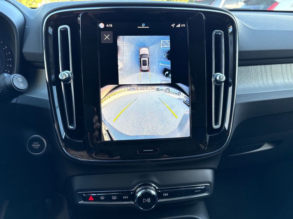 New 2026 Volvo XC40 B5 Plus w/ Protection Package Premier AWD/4WD image 11