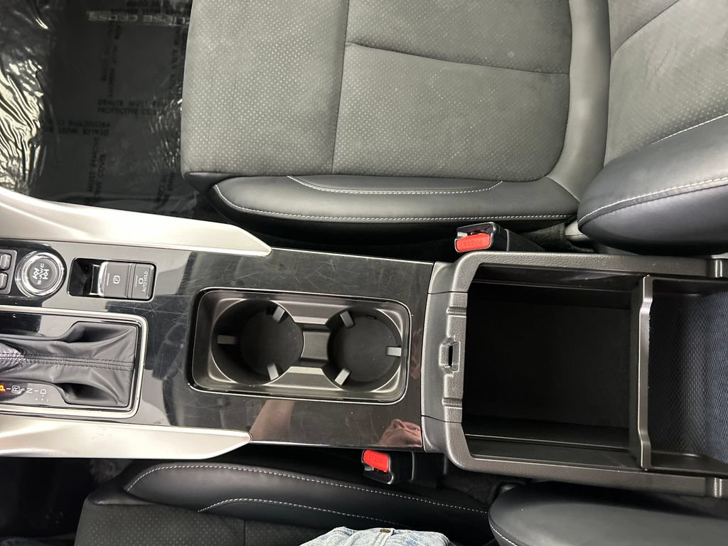 Used 2025 Mitsubishi Eclipse Cross SE AWD/4WD image 14