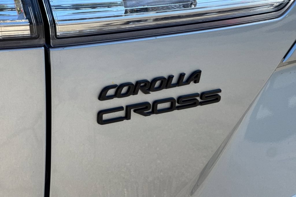 Certified 2025 Toyota Corolla Cross AWD Hybrid image 26