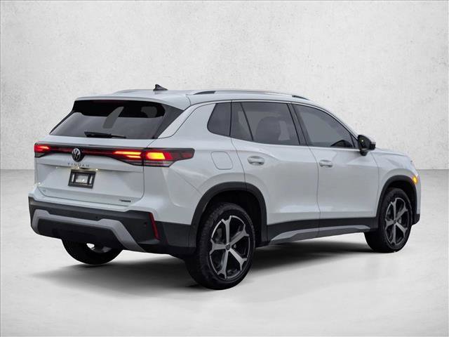 New 2026 Volkswagen Tiguan SE image 2