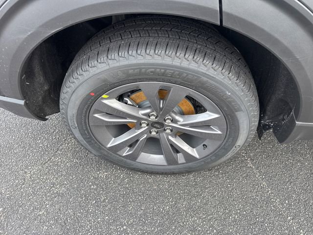 New 2026 Ford Explorer Active w/ Active Comfort Package image 13
