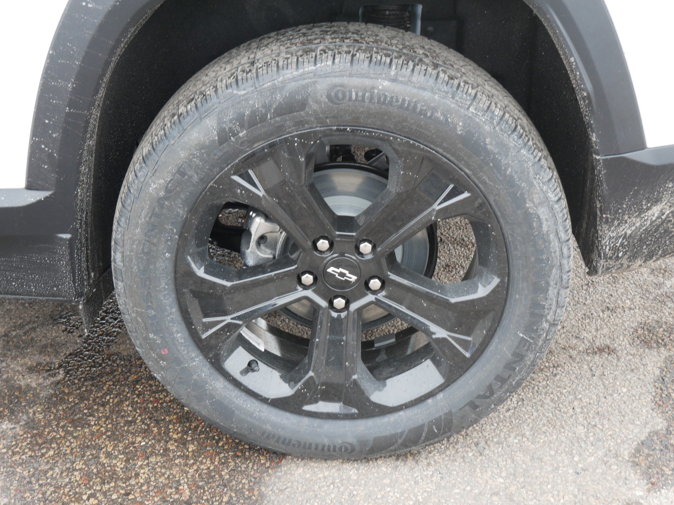 New 2026 Chevrolet Equinox LT w/ Convenience Package II AWD/4WD image 3