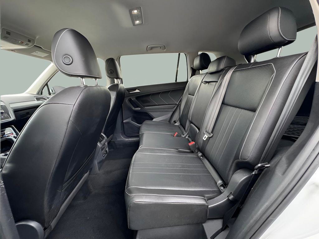 Used 2022 Volkswagen Tiguan SE image 25