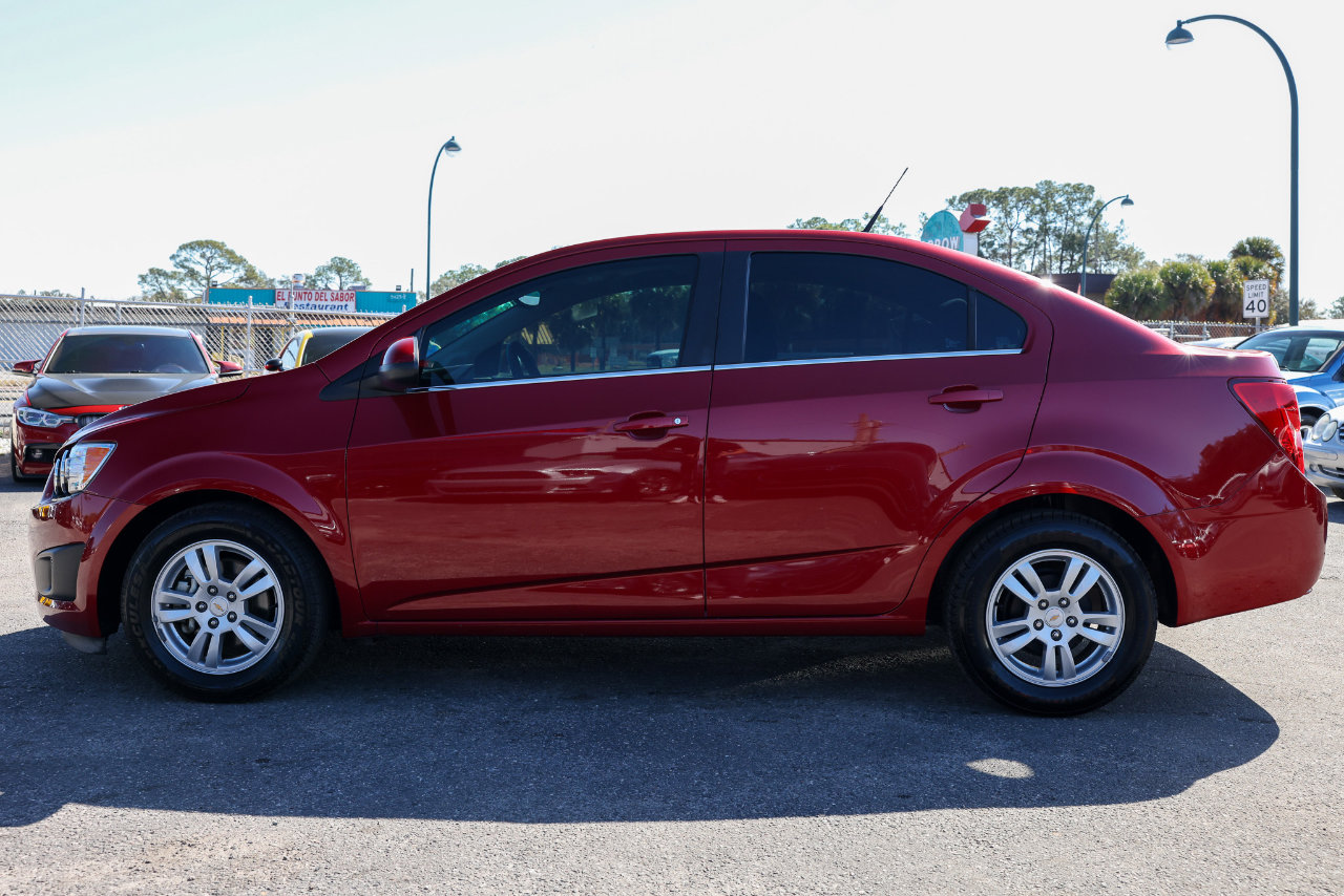 Used 2012 Chevrolet Sonic LT image 3