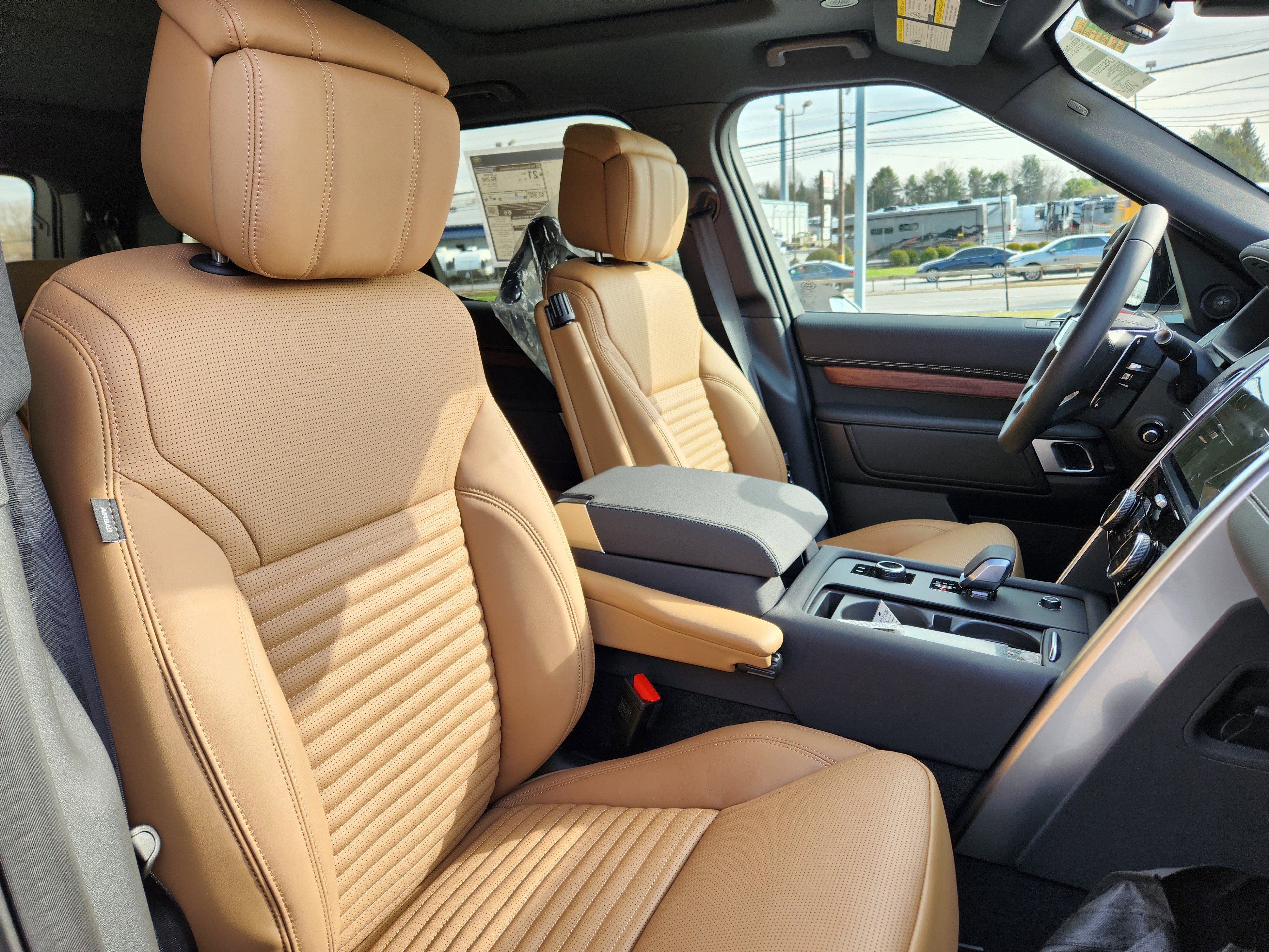 New 2026 Land Rover Discovery Dynamic SE AWD/4WD image 12