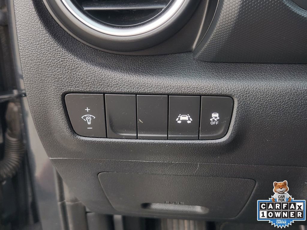 Used 2021 Hyundai Kona SE w/ Cargo Package image 28
