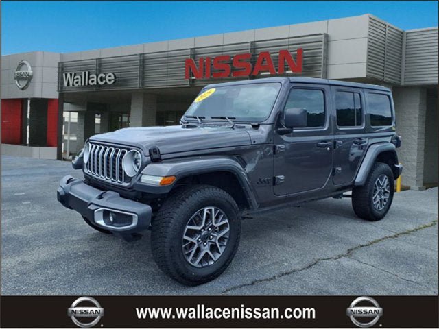 Used 2025 Jeep Wrangler Unlimited Sahara AWD/4WD image 1