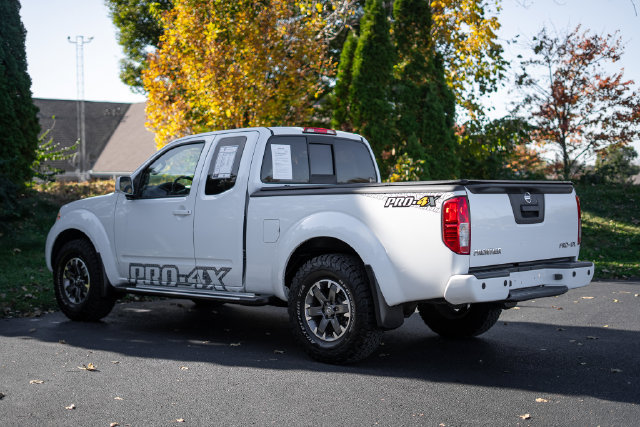 Used 2014 Nissan Frontier PRO-4X w/ Pro-4x Graphics Package AWD/4WD image 8