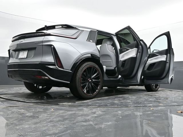 New 2025 Cadillac Lyriq Luxury image 68