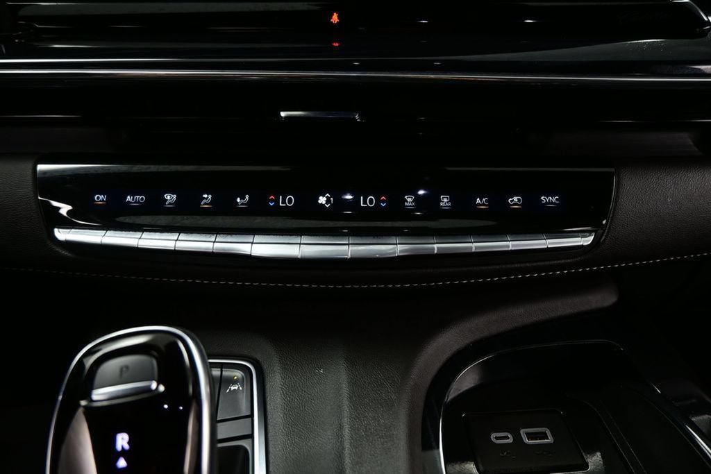 Used 2024 Cadillac Escalade Sport w/ Touring Package AWD/4WD image 24