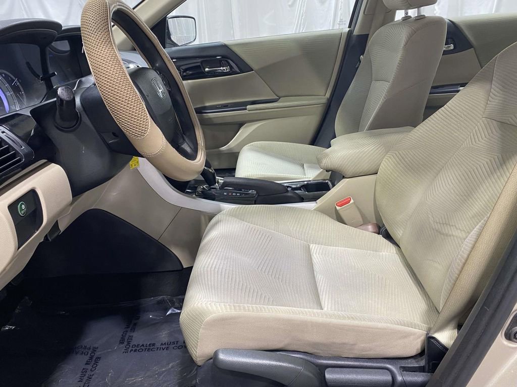 Used 2017 Honda Accord LX image 16