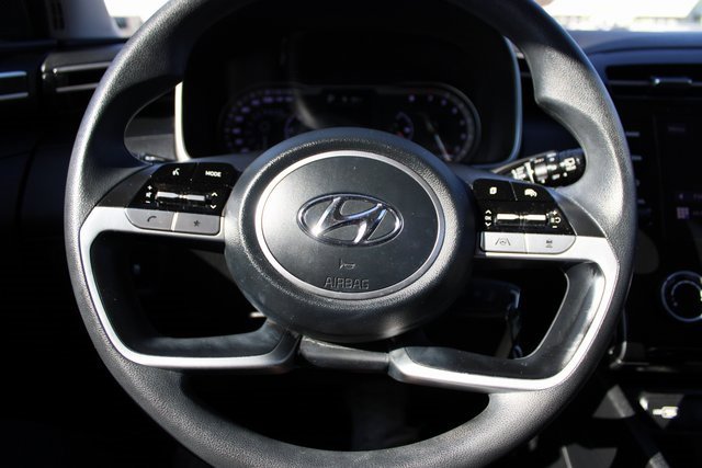 Used 2023 Hyundai Tucson SE image 18