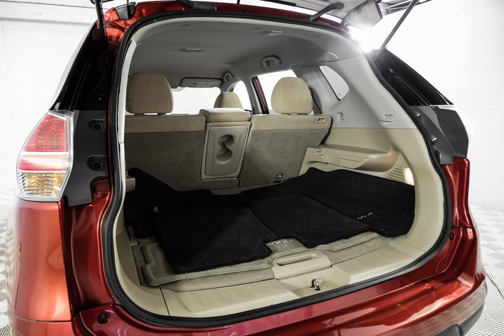 Used 2015 Nissan Rogue SV image 52