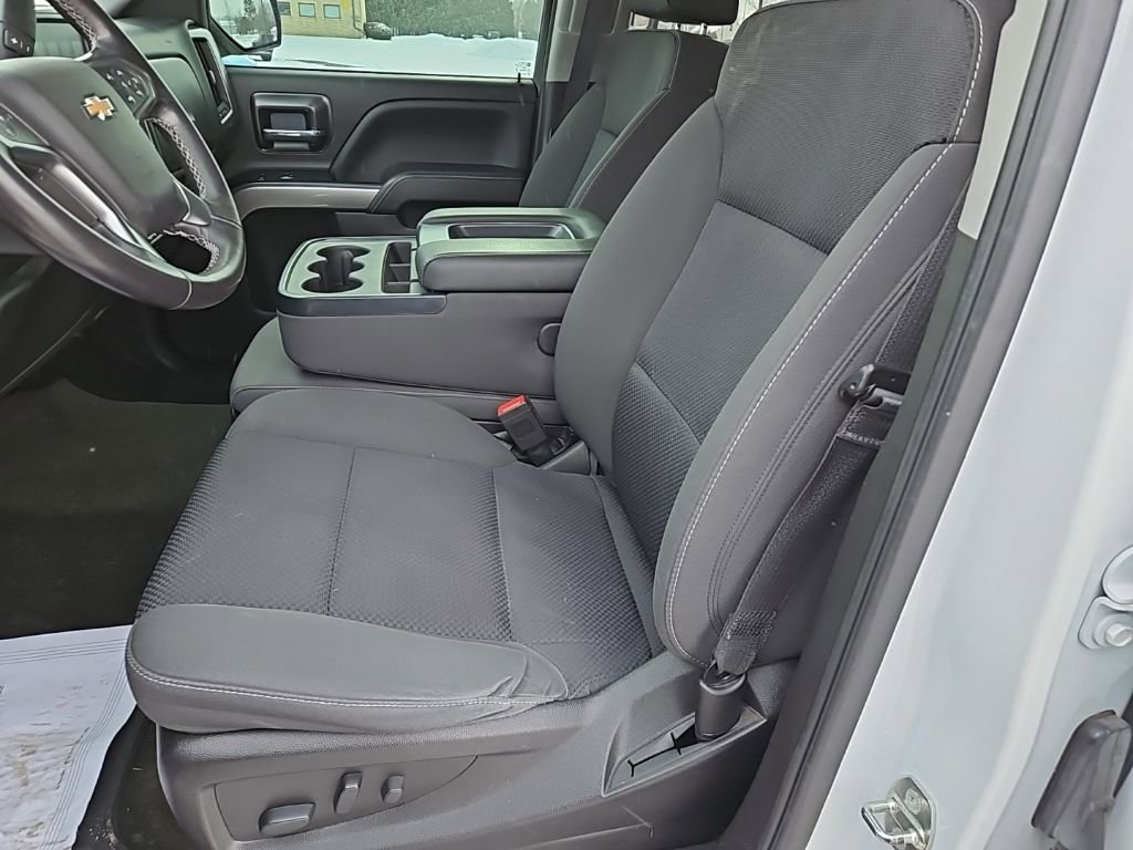 Used 2018 Chevrolet Silverado 1500 LT w/ LT Eassist Package image 19