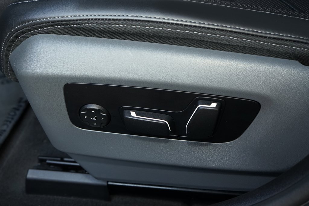 Used 2024 BMW i5 M60 w/ Executive Package image 29