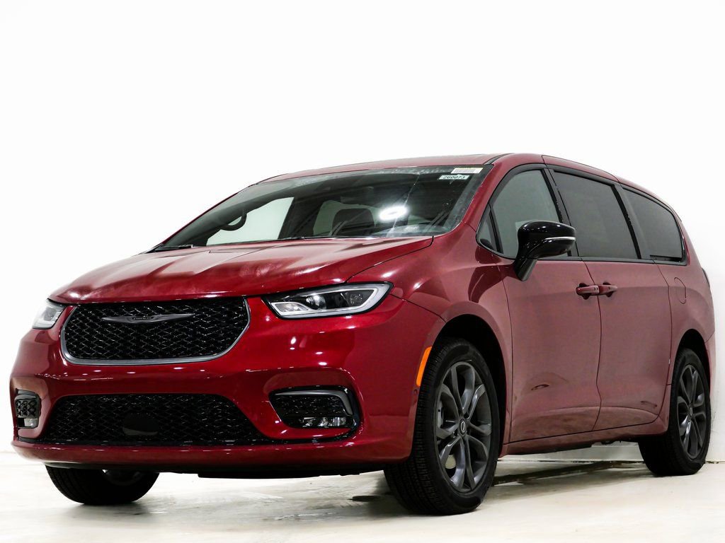 New 2026 Chrysler Pacifica Select image 3