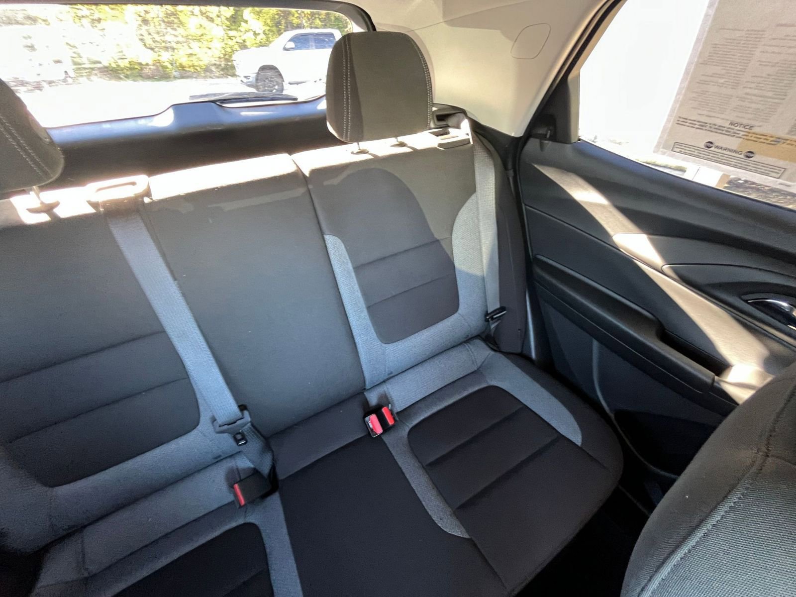 Used 2025 Chevrolet TrailBlazer LT image 33