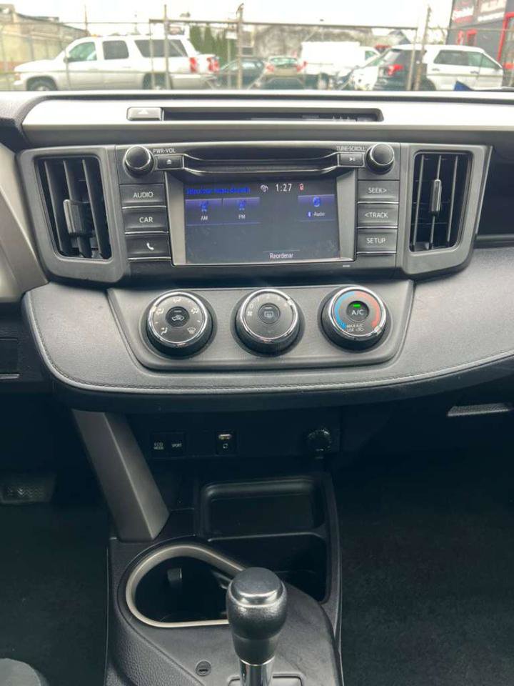 Used 2018 Toyota RAV4 LE w/ All Weather Liner Package image 22