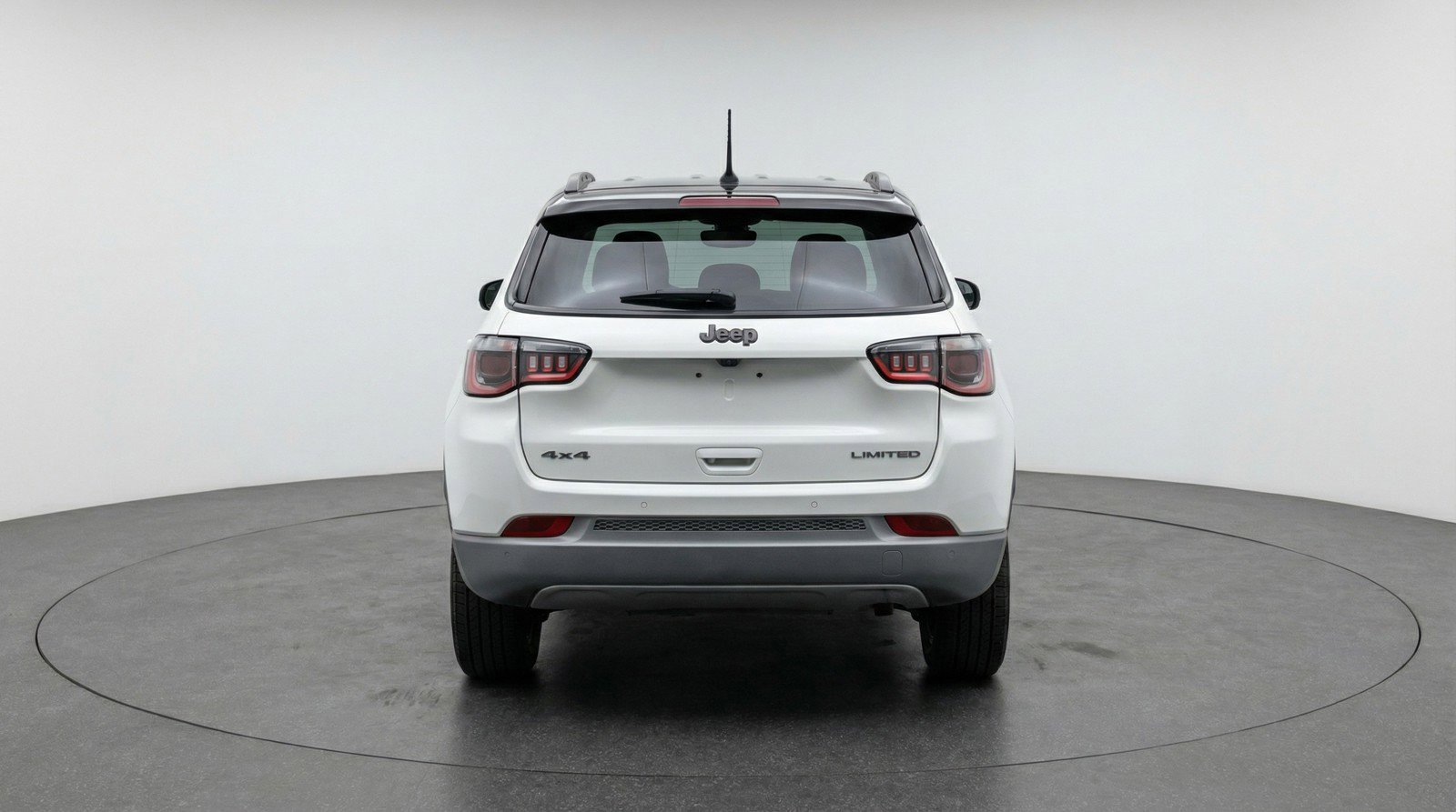 Used 2025 Jeep Compass Trailhawk AWD/4WD image 7