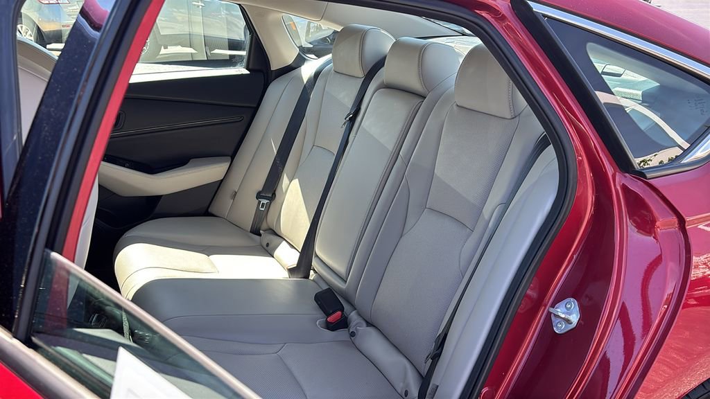 Used 2023 Honda Accord Touring image 27