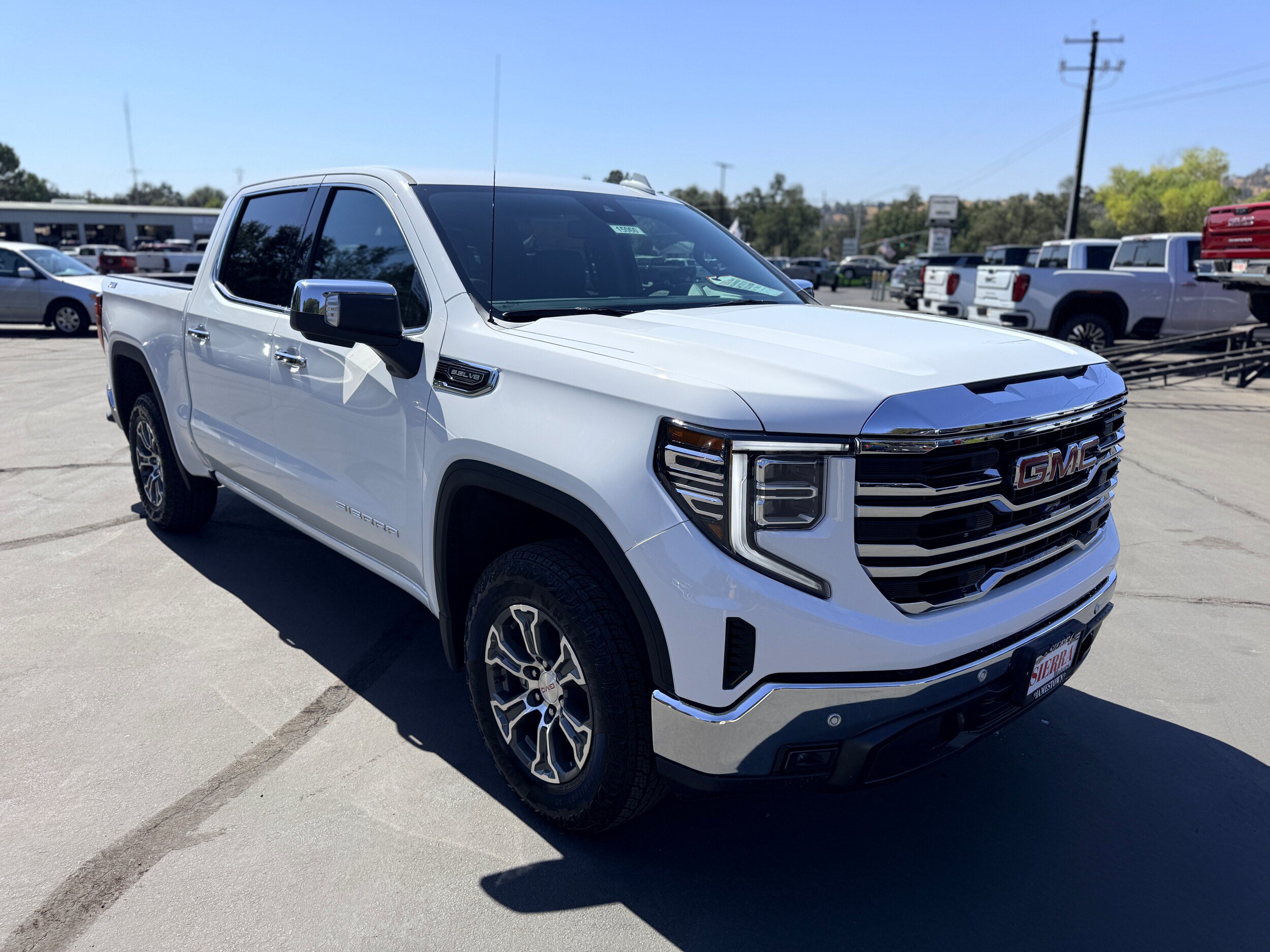 New 2026 GMC Sierra 1500 SLT w/ SLT Convenience Package AWD/4WD image 3