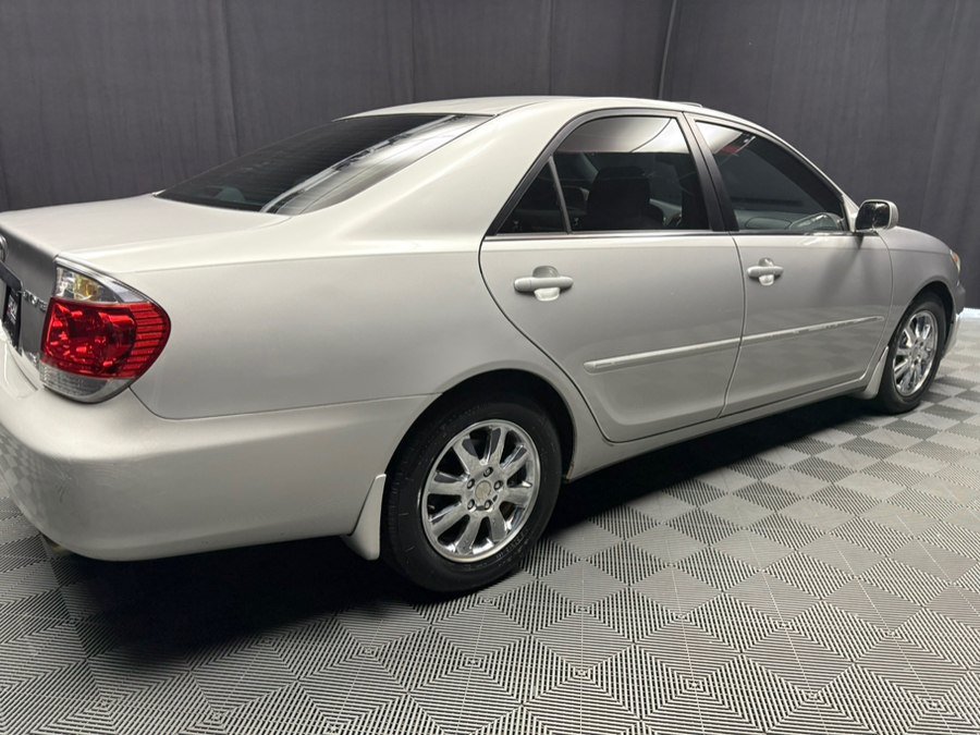 Used 2006 Toyota Camry XLE FWD Sedan 3.0L 6-Cyl image 17