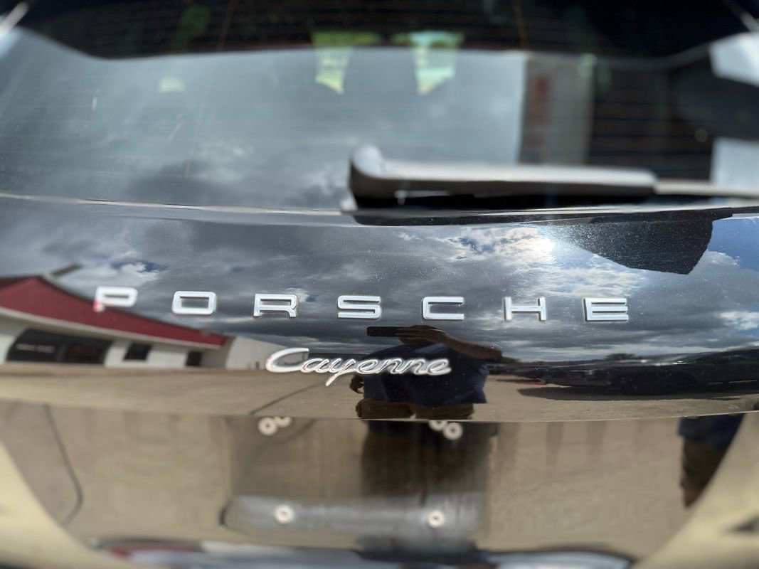Used 2017 Porsche Cayenne Platinum Edition AWD/4WD image 10