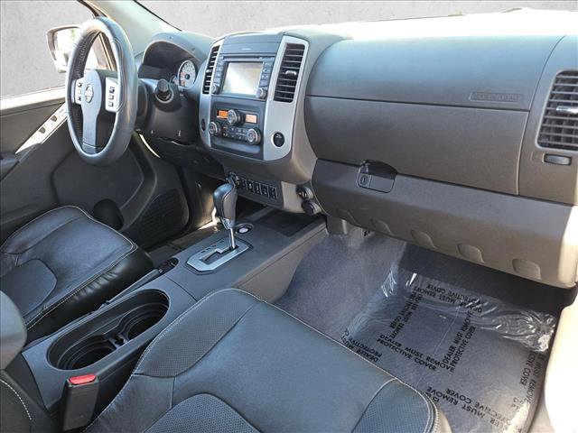Used 2020 Nissan Frontier PRO-4X w/ Pro-4x Utility Package image 21