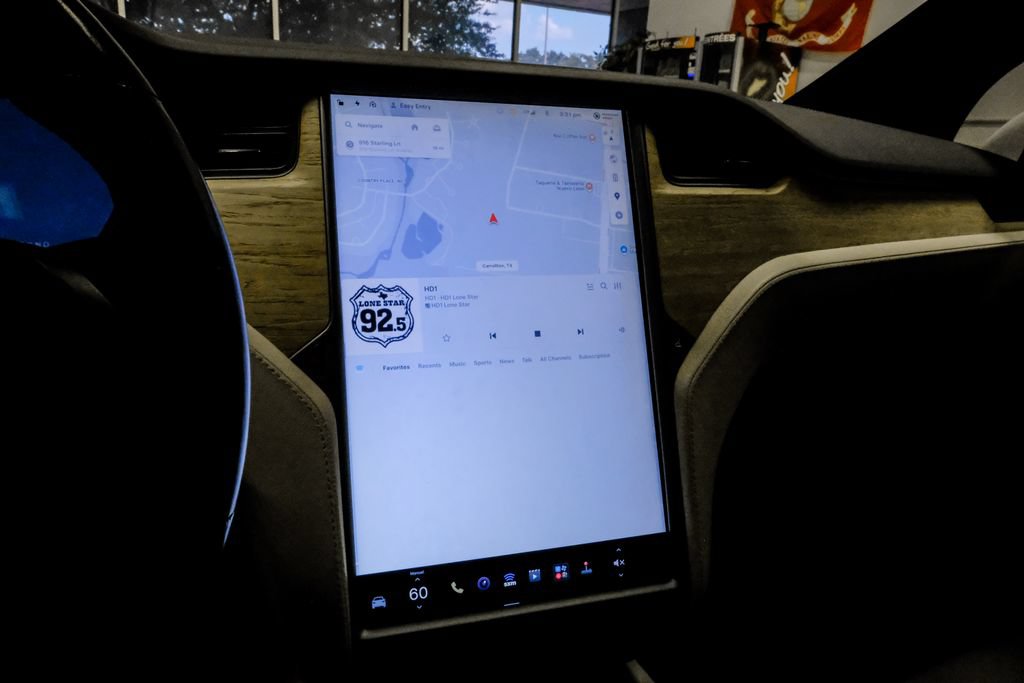 Used 2021 Tesla Model X Long Range AWD/4WD image 33