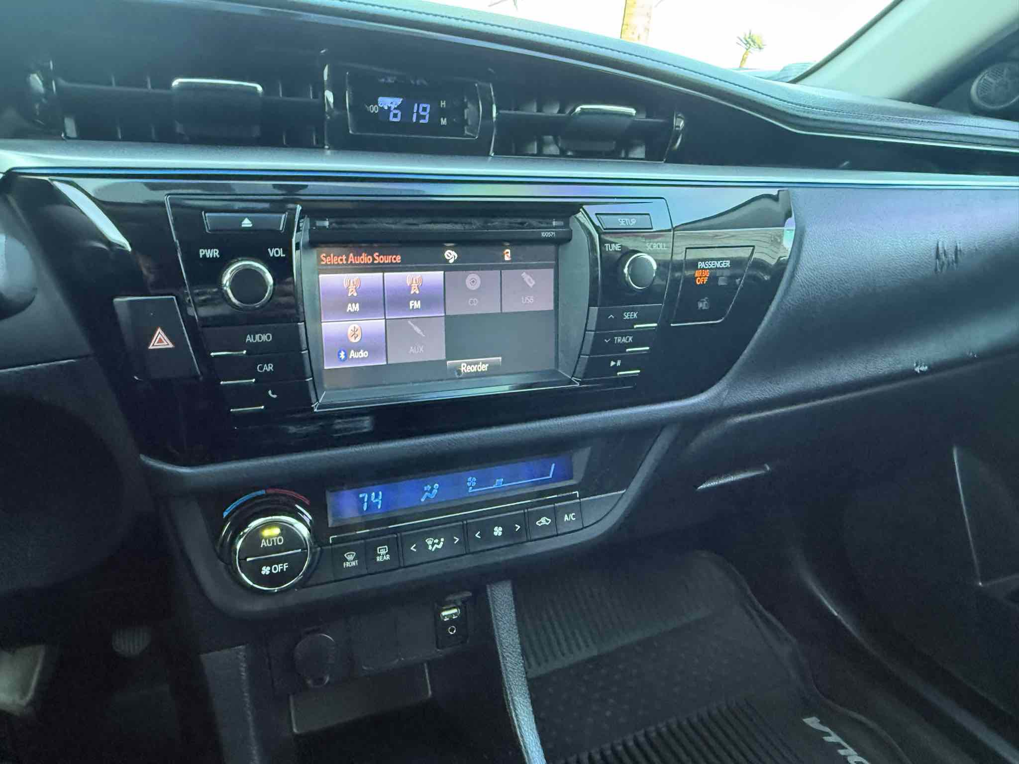 Used 2016 Toyota Corolla S FWD image 90