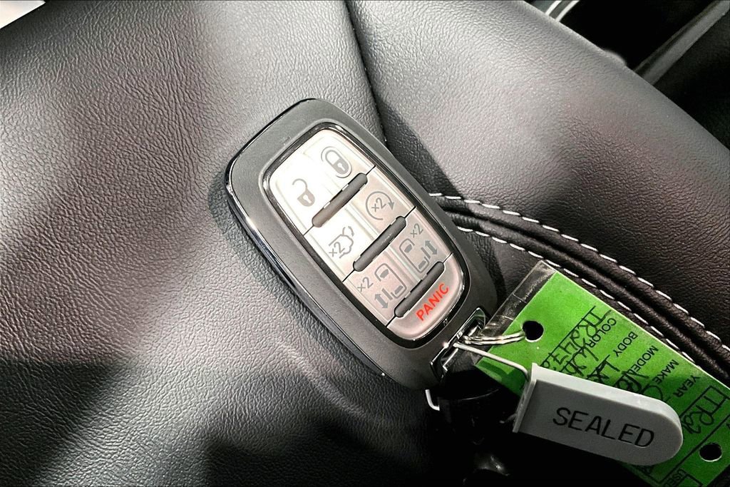 New 2026 Chrysler Voyager LX image 23