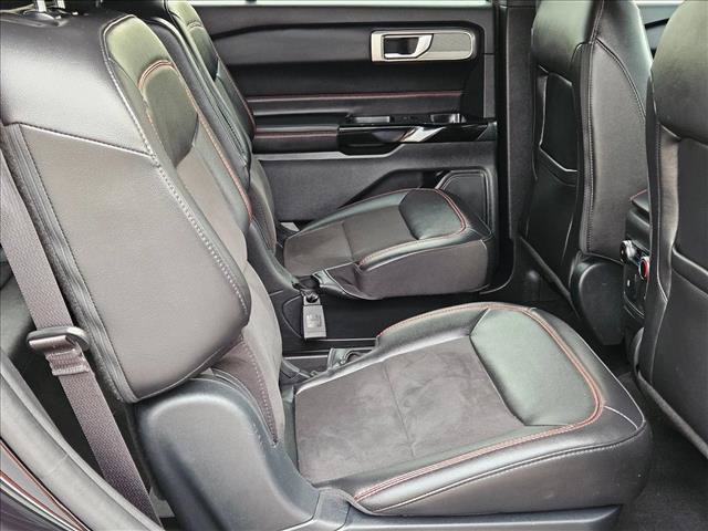 Used 2023 Ford Explorer ST-Line w/ Class IV Trailer Tow Package AWD/4WD image 22