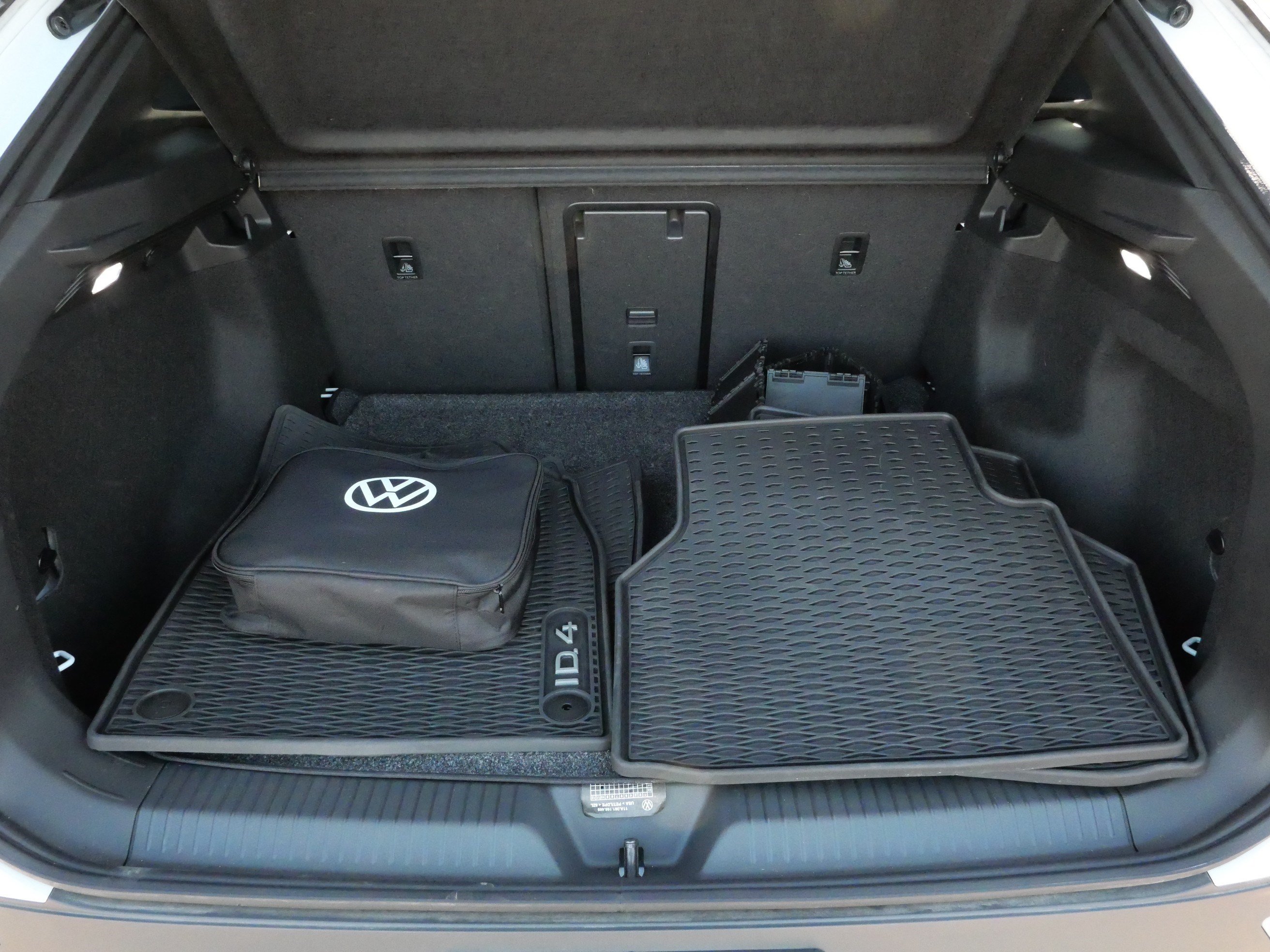 Certified 2025 Volkswagen ID.4 Pro S AWD/4WD image 18