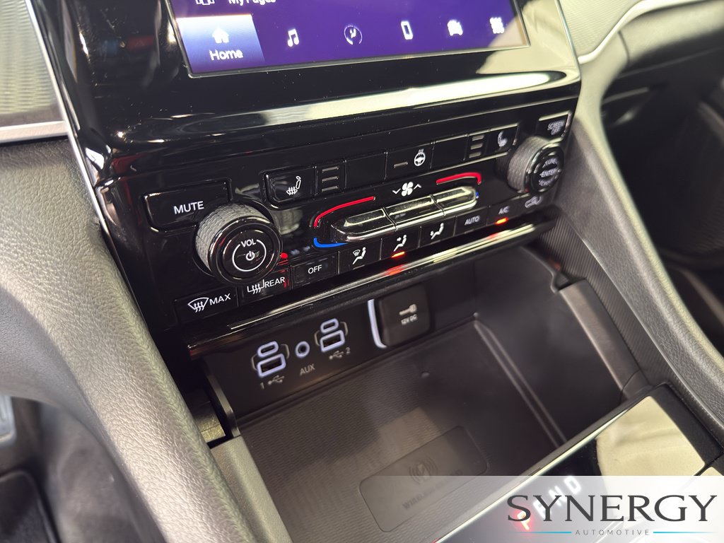 Used 2025 Jeep Grand Cherokee L Laredo AWD/4WD image 15