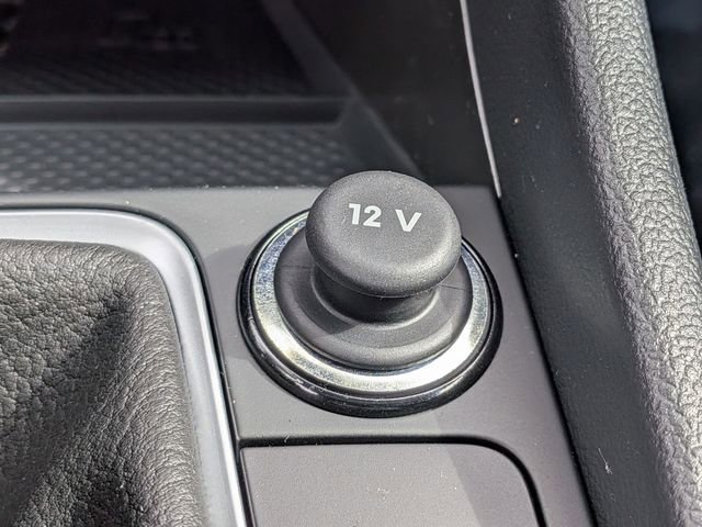 New 2026 Volkswagen Jetta SE FWD image 18