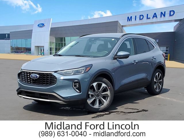 Certified 2023 Ford Escape Platinum AWD/4WD image 1