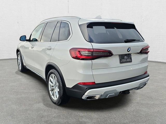 Used 2023 BMW X5 xDrive40i w/ Climate Comfort Package image 7