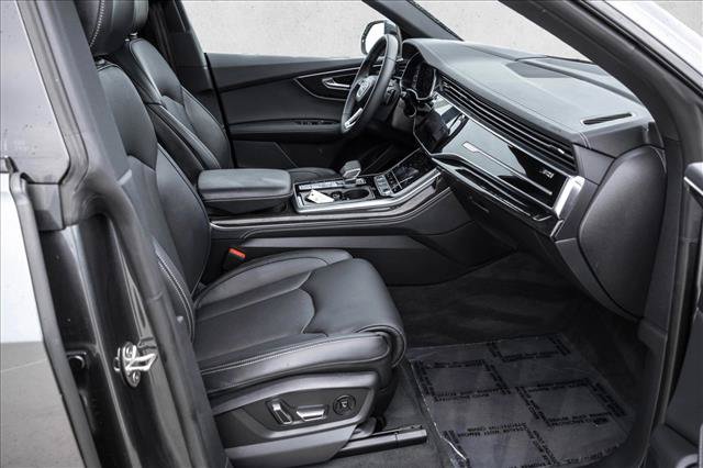Certified 2025 Audi Q8 Prestige w/ Prestige Package AWD/4WD image 27