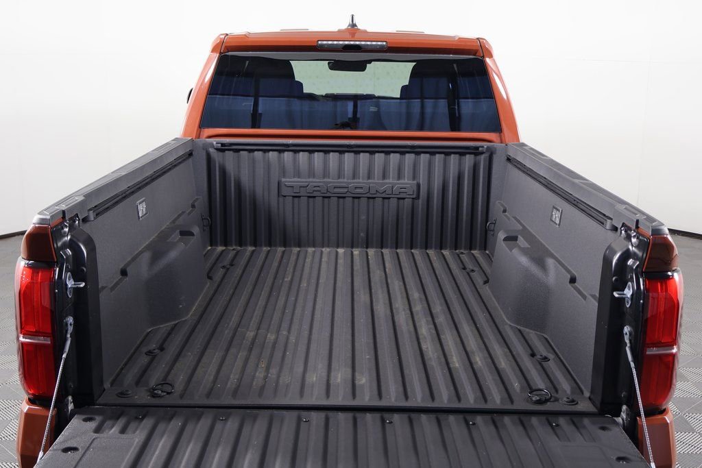 Used 2025 Toyota Tacoma TRD Sport AWD/4WD image 14