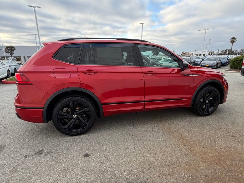 Used 2024 Volkswagen Tiguan SE R-Line image 7