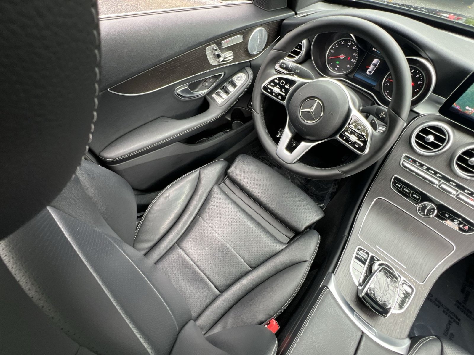 Used 2019 Mercedes-Benz C 300 4MATIC Sedan image 16