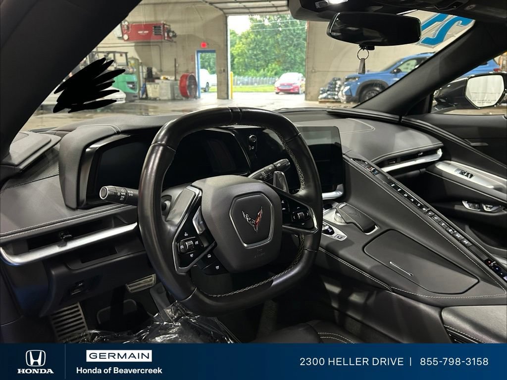 Used 2021 Chevrolet Corvette Stingray Coupe w/ Z51 Performance Package RWD image 15