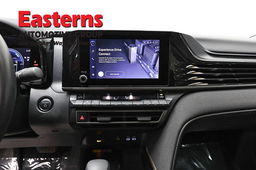 Used 2025 Toyota Camry LE FWD image 12