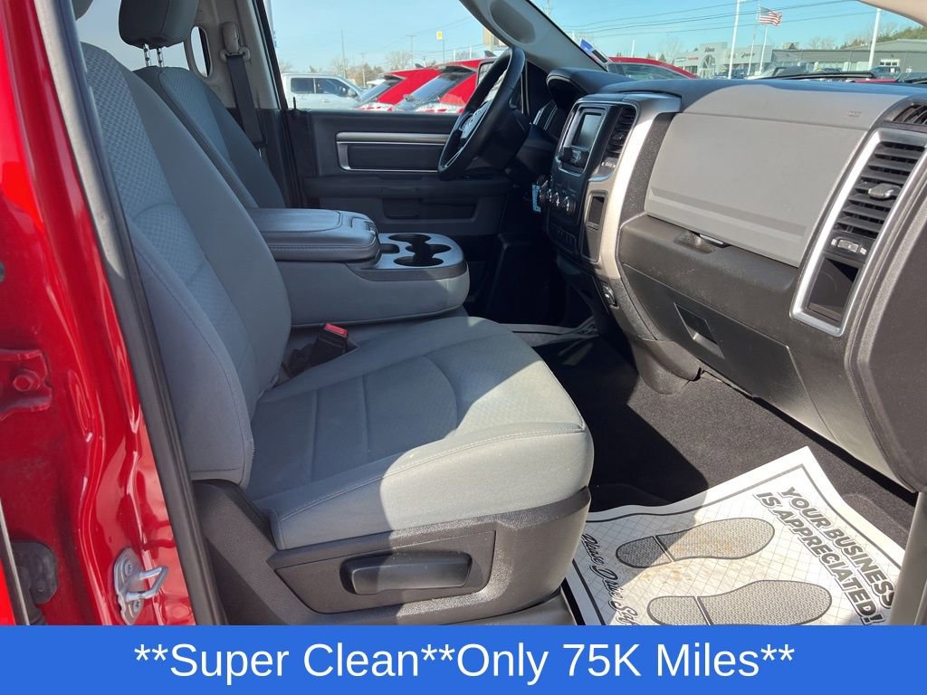 Used 2020 RAM 1500 Classic SLT image 34