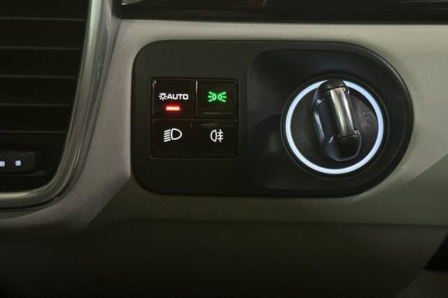 Used 2020 Porsche Cayenne S image 34