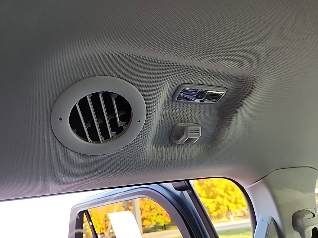 New 2025 Ford Explorer Active w/ Active Comfort Package image 29