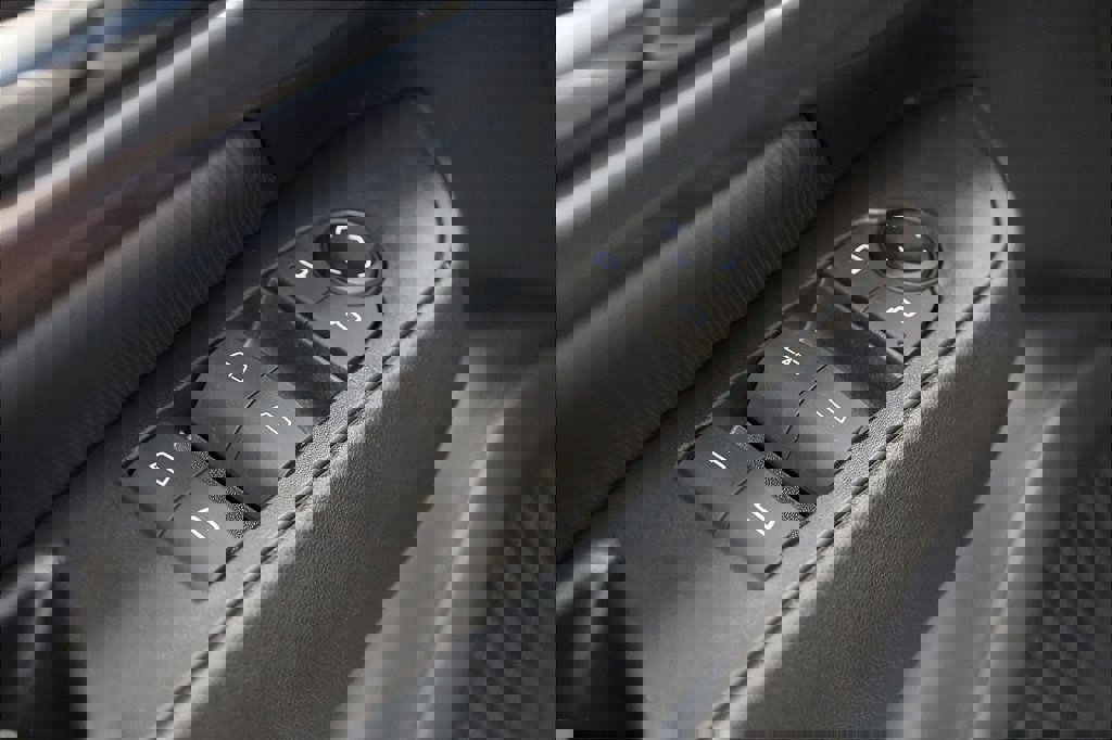 New 2025 Chevrolet Equinox EV RS w/ Convenience Package II image 14