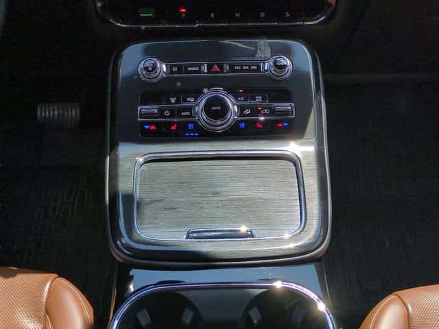 Used 2023 Lincoln Nautilus Reserve w/ Equipment Group 202A image 18